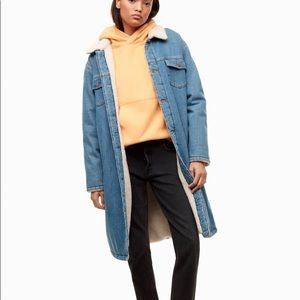 Aritzia TNA Murad Sherpa Denim Long Jacket